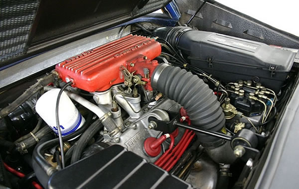 1985 フェラーリ 308 クアトロバルボーレ エンジン