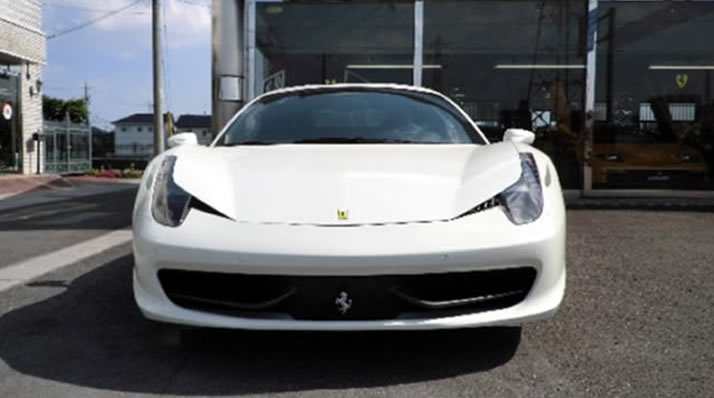 2012 フェラーリ 458 前方