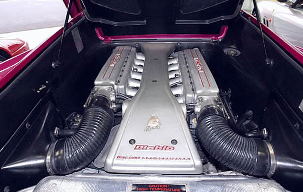 1995 ランボルギーニ ディアブロ VT エンジン