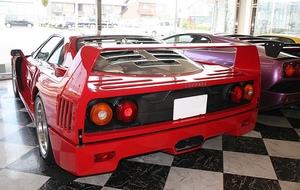 1991 フェラーリ F40 後方