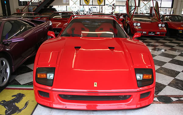 1991 フェラーリ F40 正面