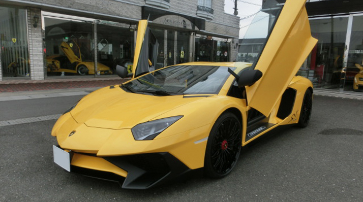 2016 ランボルギーニ アヴェンタドール LP750-4 SV